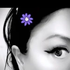 Meet your Posher, Gloria